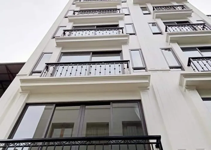 Bán nhà mặt phố 8 tầng, trung tâm Đống Đa